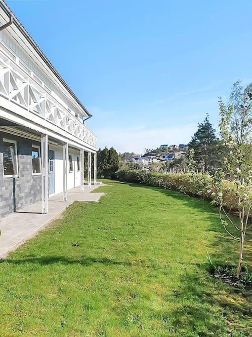 Romslig Og Fin Leilighet 17 Min Til Kristiansand Centrum Nodeland Exterior foto
